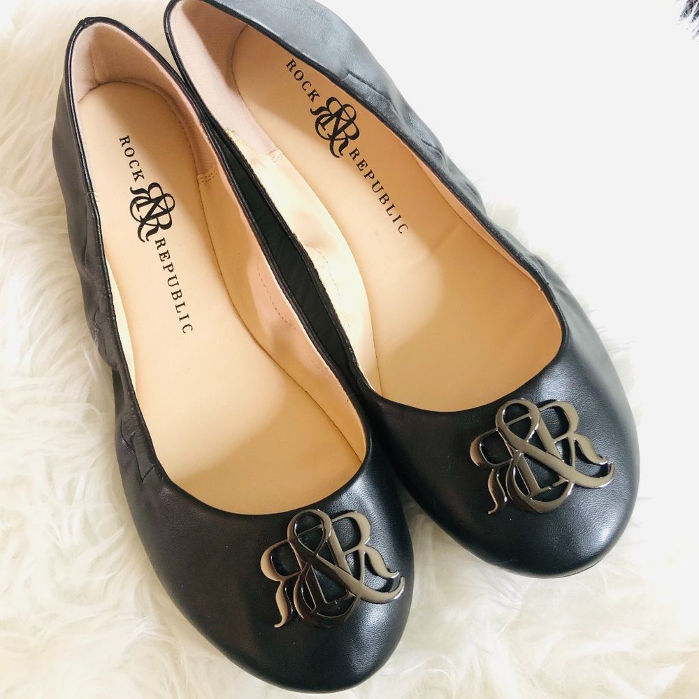 Rock & Republic Signature Toe Black Ballet Flats